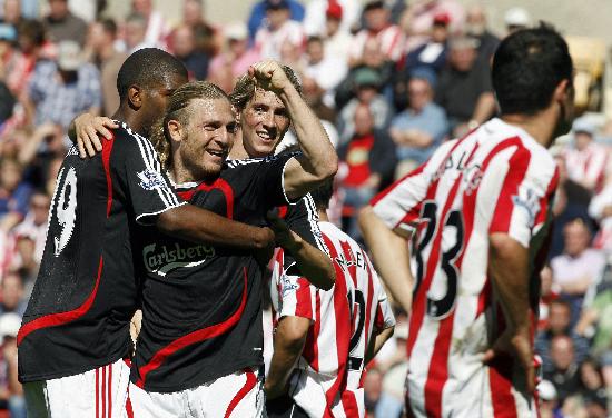 埃梅里谈英超争冠：我们没压力，只需全力备战并享受每场比赛（埃梅里：冲击英超冠军无压力，尽全力备战并享受每场比赛）