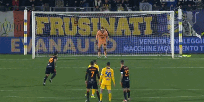 足球世界杯预选赛关键进球回顾