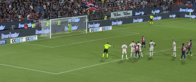 凯尔：阿德耶米被换下完全合理；他今天的行为不对，会被罚款（凯尔：阿德耶米被换下理所应当；他今日举动不当，将遭罚款）